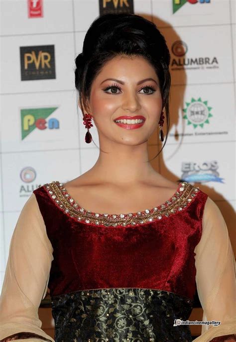 286 best urvashi raurtela images on pinterest actresses female actresses and awards