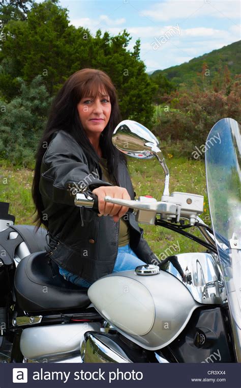 mature bikers bookmark milfs