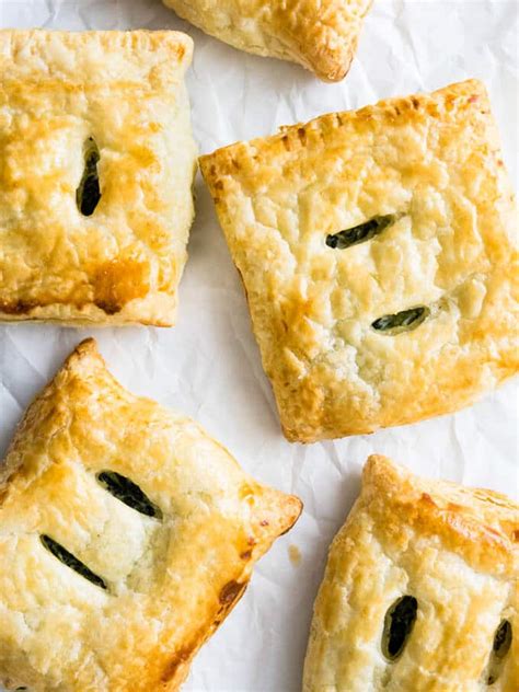 spinach ricotta puff pastry parcels
