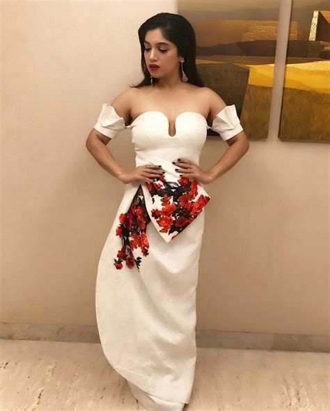 Pin By Ahana Rajput On Bollywood Bhumi Pednekar Hot Hot Dress Bhumi