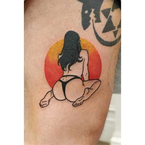 classic tattoo designs the pin up girl tattoo chronic ink
