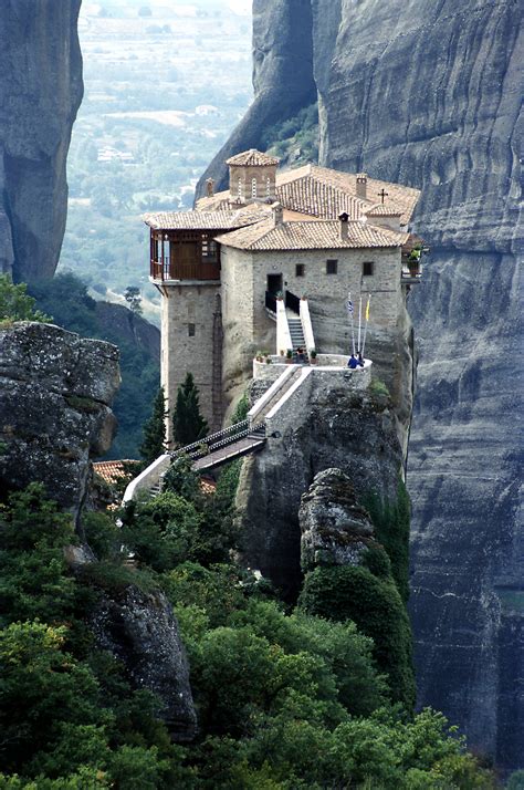 meteora greece monasteries   cliffs
