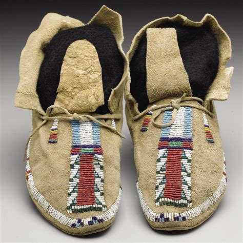 Native American Moccasins And Footwear Native American Crafts Native