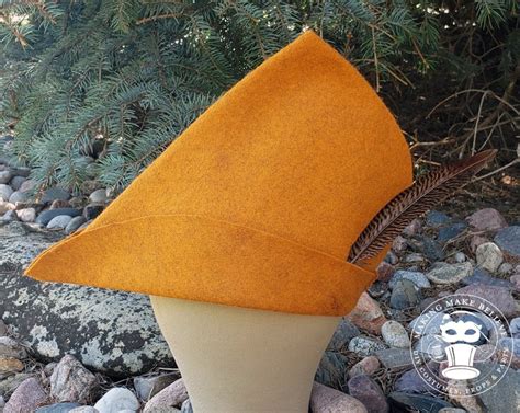 robin hood hat pattern making