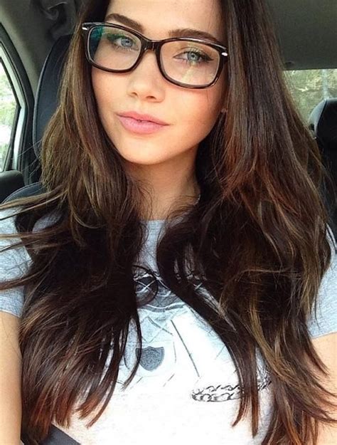 sexy girl with eyeglasses porn nude gallery