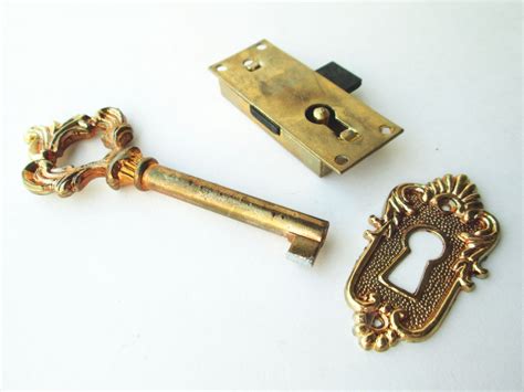 vintage brass plated key  lock drawer lock cabinet lock