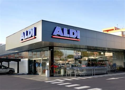 aldi supera los  super en espana tras abrir en roquetas de mar  pozuelo de alarcon