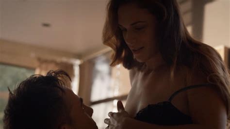 Nude Video Celebs Amanda Righetti Sexy Colony S01e07