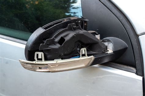 column wat te doen bij schade aan je auto en een onbekende dader