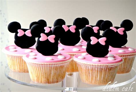 cupcakes minnie mouse minnie minnie mouse birthday cupcakes