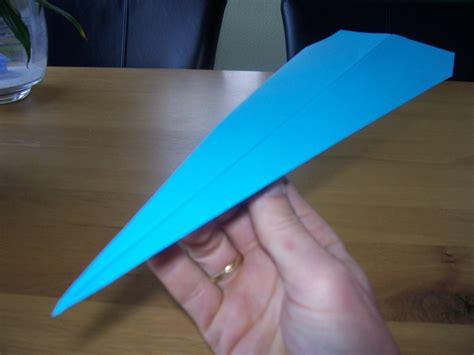 papieren vliegtuigjes vouwen vliegtuigje vouwen voorbeelden ter inspiratie