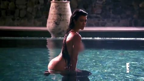 kourtney kardashian naked 34 new pics video thefappening