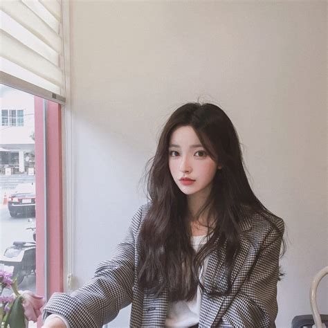 pin oleh ema renée di ulzzang cute korean girl long hair styles dan korean haircut