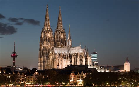 cologne cathedral  stands proudly   bombing  ww