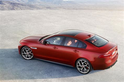 foto jaguar xe le potenze dei motori alvolanteit