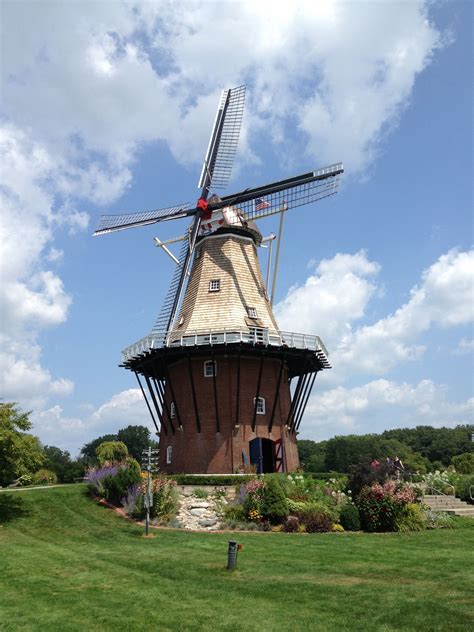 dezwaan windmill windmill island holland mi pure michigan holland windmill