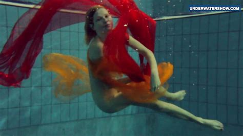 Yellow And Red Clothed Teen Underwater Porntube