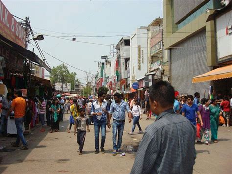 lajpat nagar central market  delhi