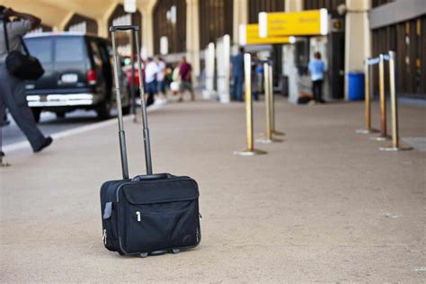 top  airline luggage tips baggage allowance