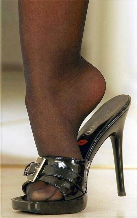 Pantyhose Feet Nylon Stockings Curvy Girl Fashion Homage Ebony