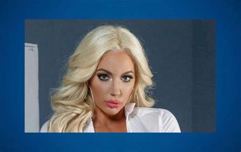 Nicolette Shea Age Wikipedia Biography Height Weight Net Worth In