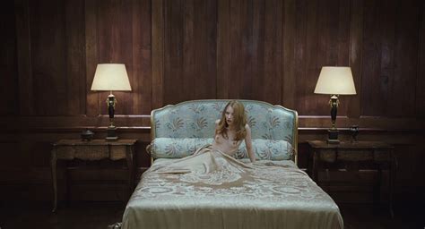 emily browning nude pics seite 7
