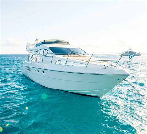 azimut  flybridge jenny  luxury boat mykonos yacht charter