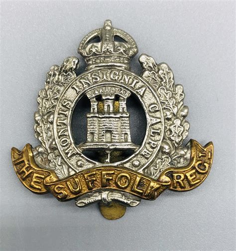 suffolk regiment cap badge  ww british militaria insignia