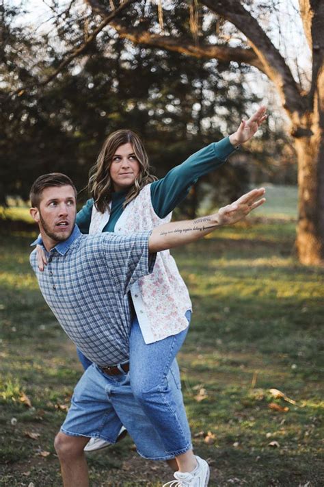This Couples ‘awkward Engagement Photos Are Everything Funny