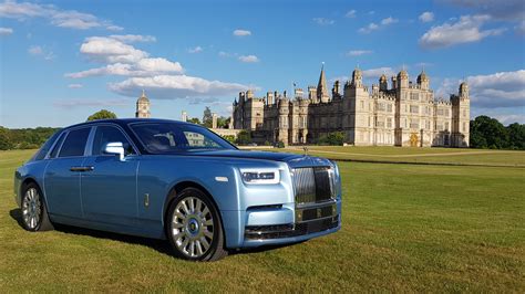 rolls royce motor cars celebrates  largest gathering  rolls royces