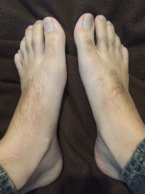 bare male feet tops