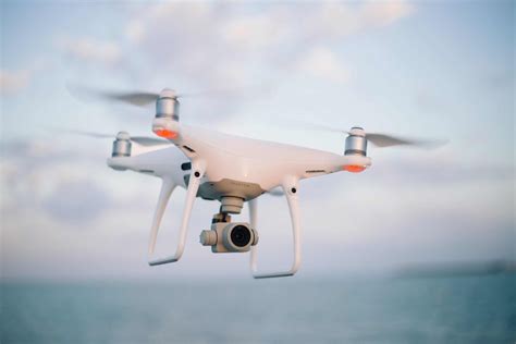 replica hospitalidad corresponsal drone programming