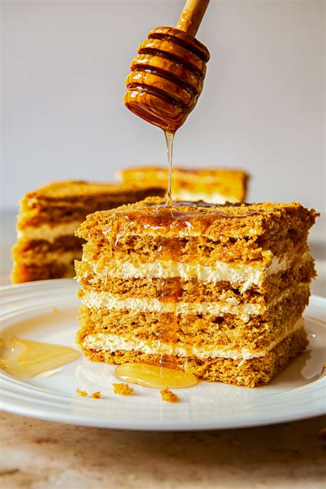 This Iconic Russian Honey Cake Aka Tort Medovik Is Something Everyone
