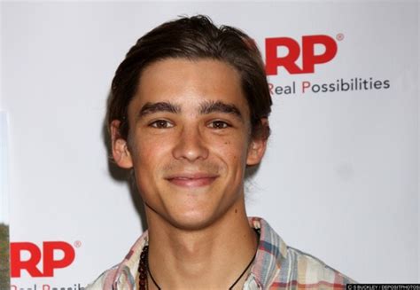 did maleficent actor brenton thwaites come out as bi