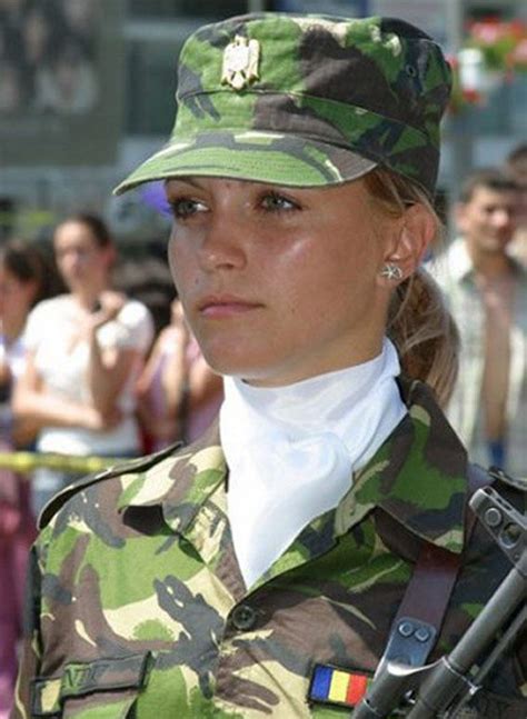 Which Country Has The Most Beautiful Female Army Soldiers 20 Pics