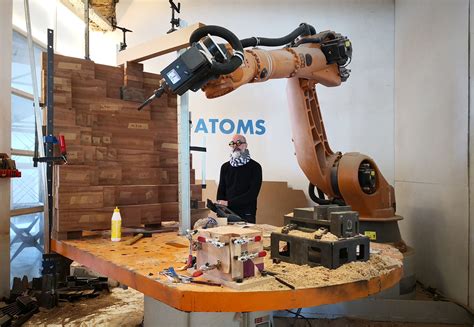 robot arm bits  atoms