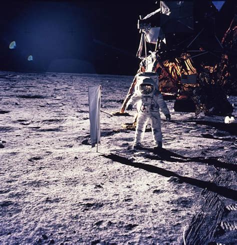 Apollo Astronaut Buzz Aldrin Who Walked On The Moon Wants The U S To