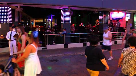 Russian Music On Walking Street In Pattaya City Youtube