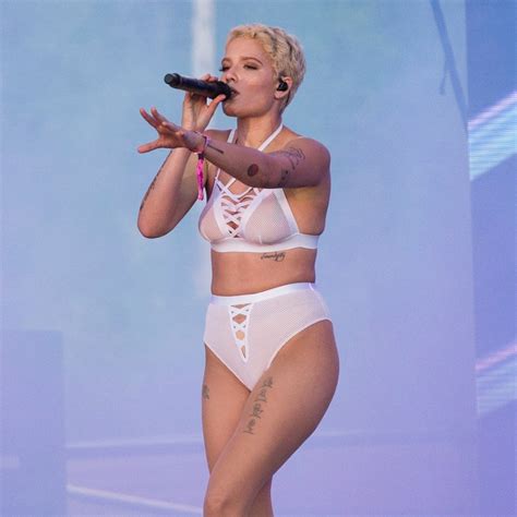 singer halsey reveals  suffered  miscarriage beat     loss life style