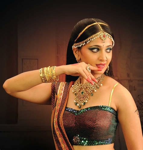 hot wallpaper anushka shetty hot wallpaper tamil actress anushka shetty wallpaper sexy image