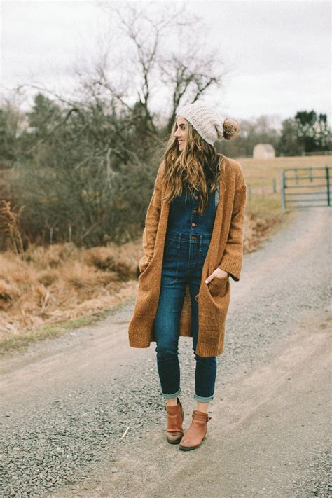 style how to wear overalls as a mom lauren mcbride