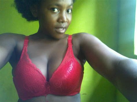 28 Nudes Of Ugandan Lady Jackie Atuhaire • Nodo Leaks