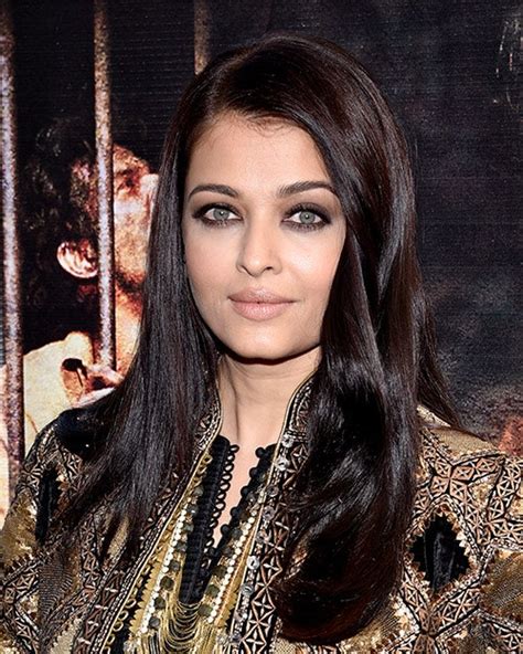 aishwarya rai s perfect makeup at cannes film festival