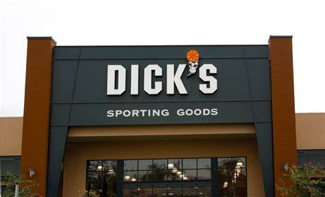 Ceo And President Of Dick’s Sporting Goods To Defer Salaries Retail