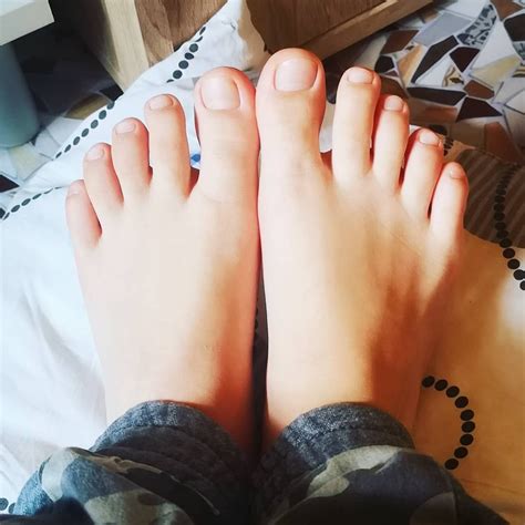 pin  pretty feet