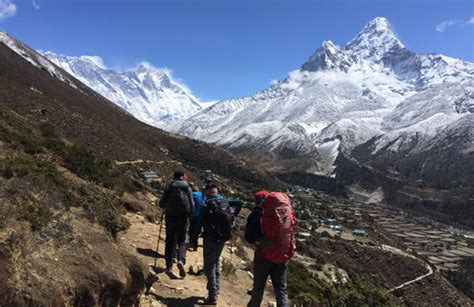 Trekking Zum Everest Basecamp In Nepal Pink Alpine
