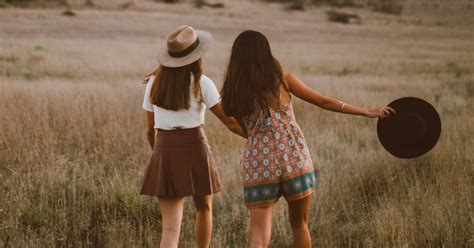 how to help a friend going through hard times popsugar love and sex