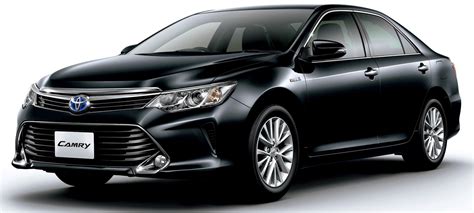 motoring malaysia facelifted toyota camry finally herelets compare