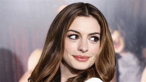 Anne Hathaway’s Nude Images Leaked Twitter Erupts In Shock Show Of