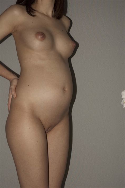 Nude Pregnant 12 Weeks Voyeur Web